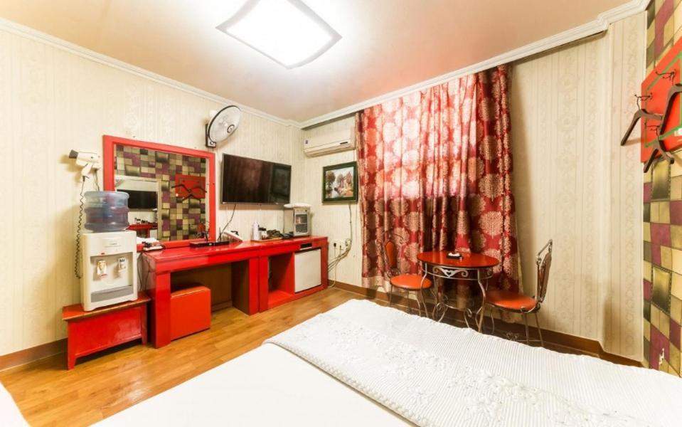 Feel Motel Pocheon-si Exterior foto